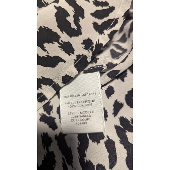 Joie Size S Animal Print Silk Blouse Split V Neck Long Button Sleeve - Picture 7 of 9